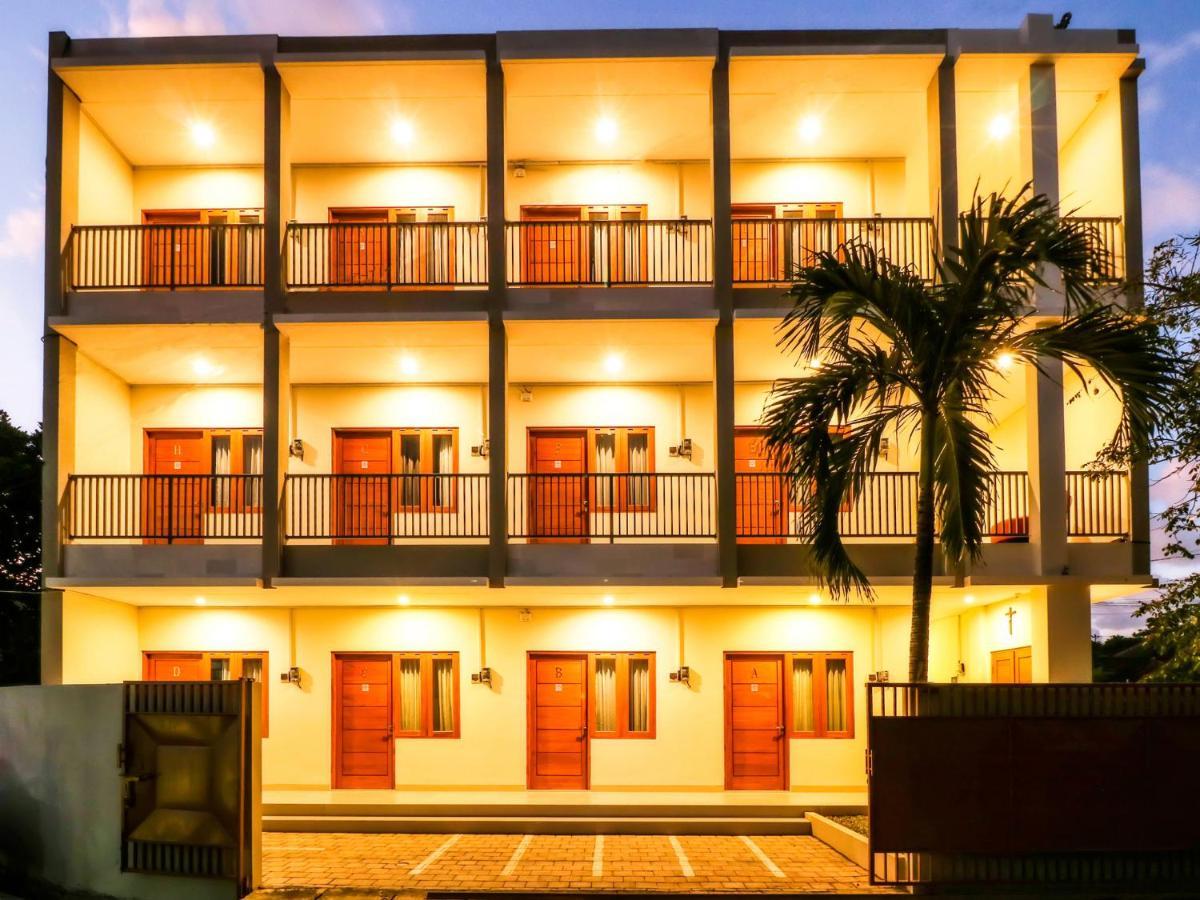 Oyo 1200 Kencana Residence Джимбаран Экстерьер фото